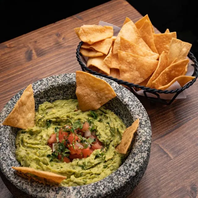 guacamole-nachos-new